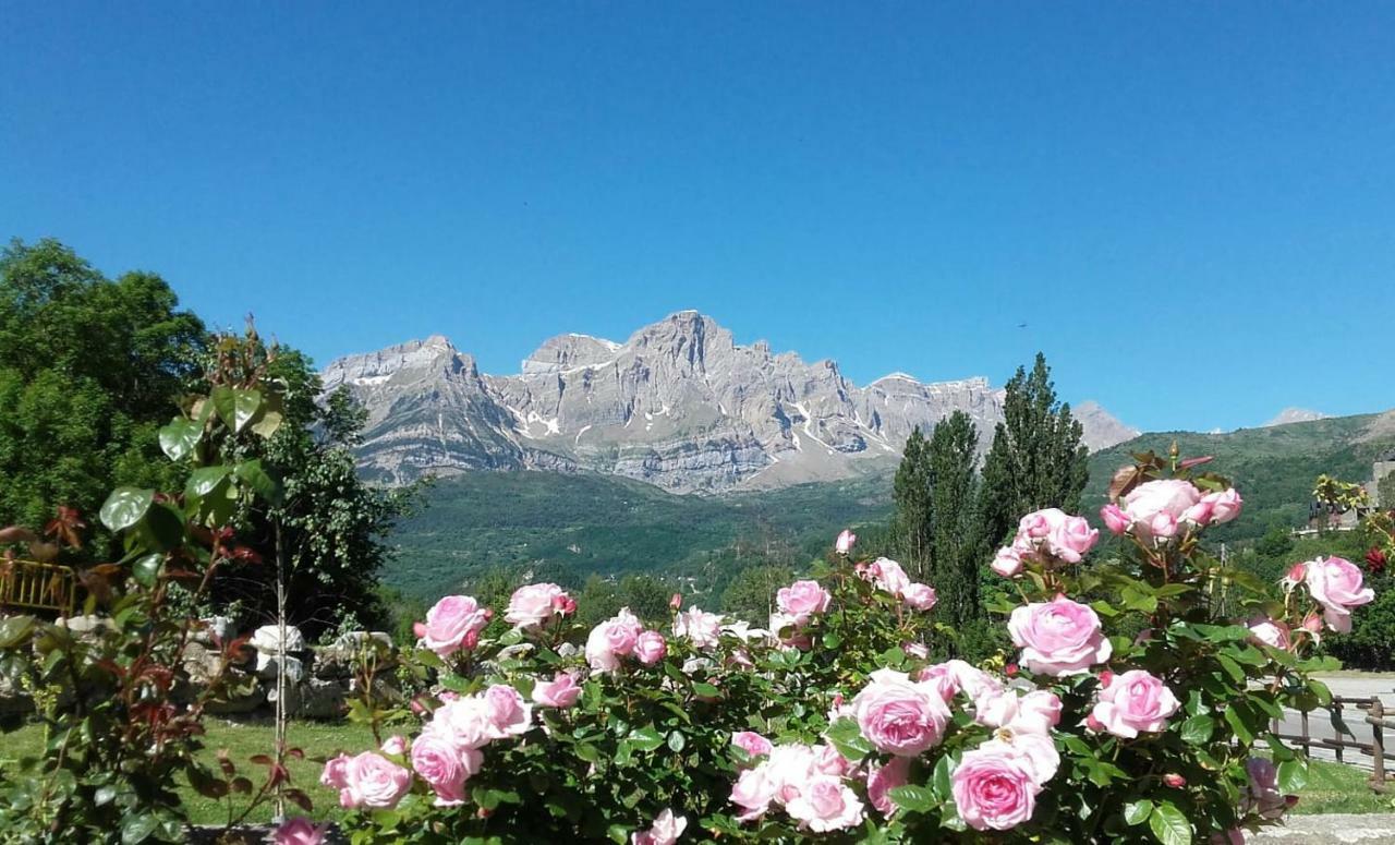 Panticosa Lodge Екстер'єр фото